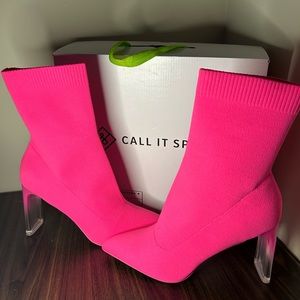 Call it Spring high heels